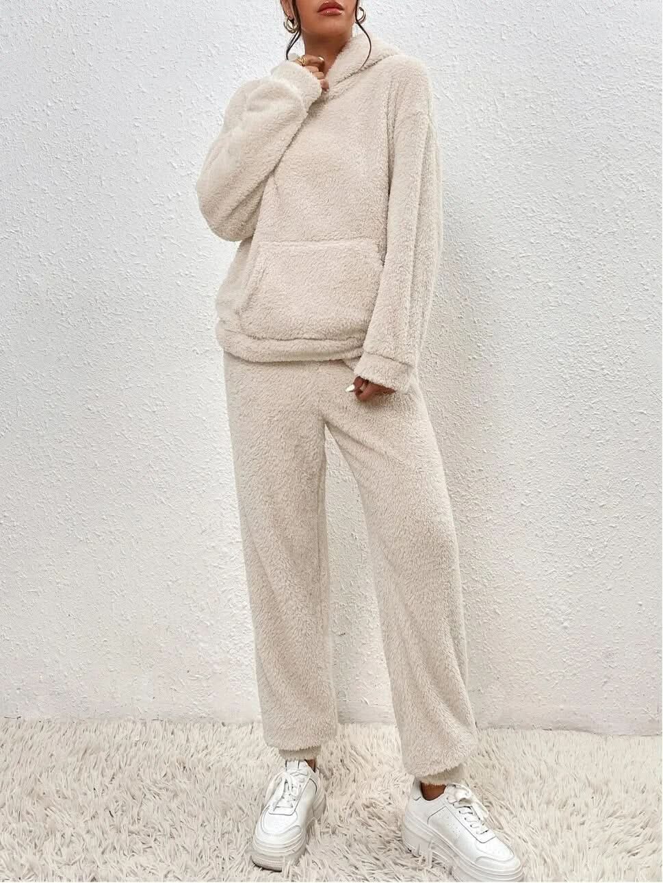 Fleece Loungewear – Two-Piece Lounge Set for Women with Hoodie and Joggers-Myra Lina