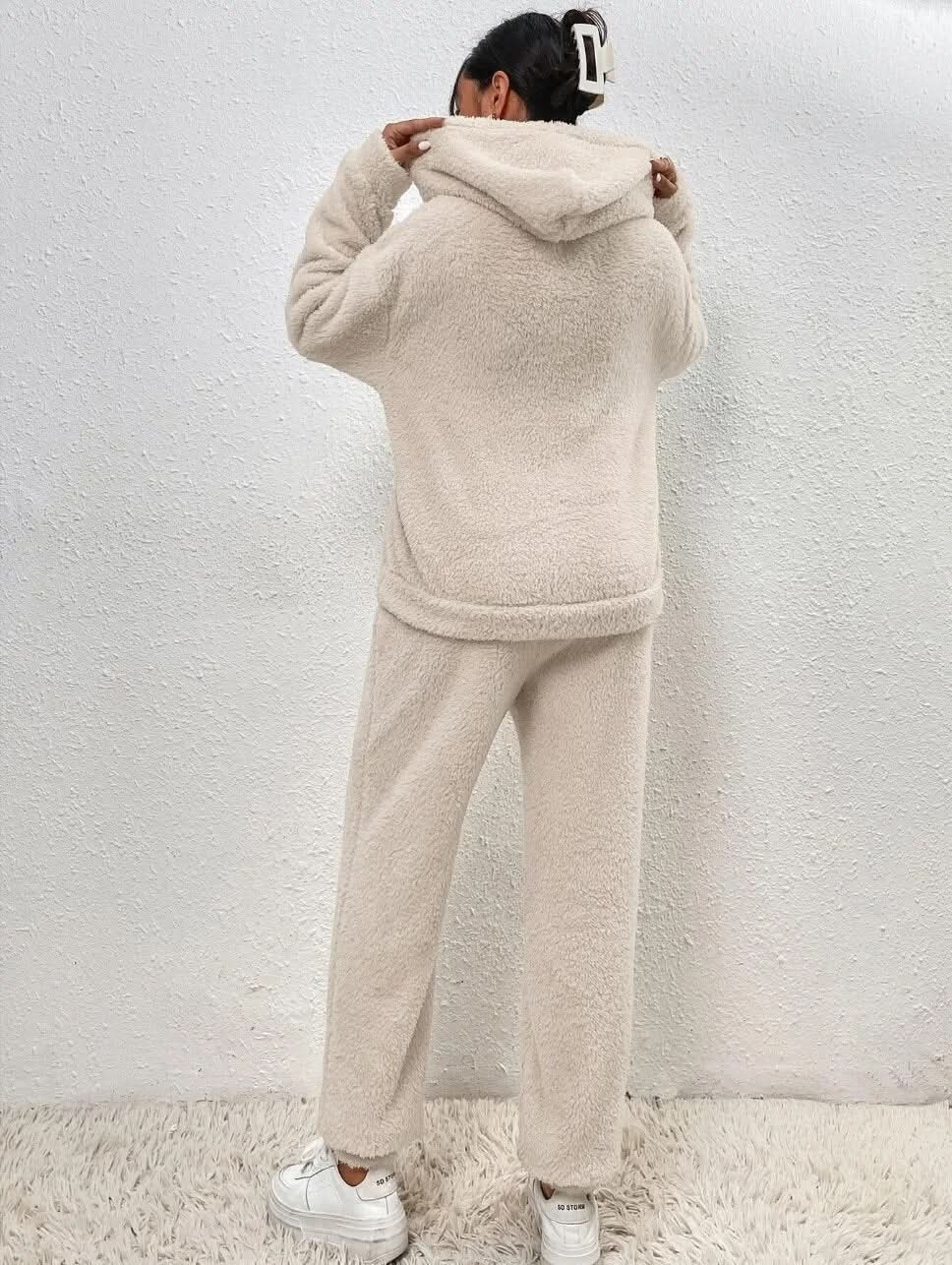 Fleece Loungewear – Two-Piece Lounge Set for Women with Hoodie and Joggers-Myra Lina