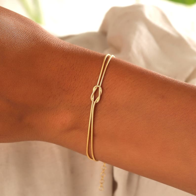 Love Knot Bracelet | Adjustable | Minimalist | Gold Bracelet | Women's Bracelet-Myra Lina